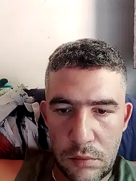 Snapshot of Jefersonj7 chatting on 12-16-25, 11:14 Jefersonj7 online show from 12-16-25, 11:14