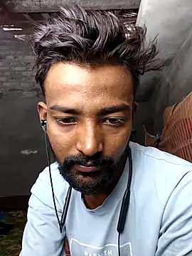 Snapshot of India_HOT23 chatting on 05-21-26, 04:54 India HOT23 online show from 05-21-26, 04:54