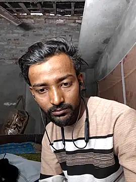 India HOT23 online show from 12-21-25, 04:47