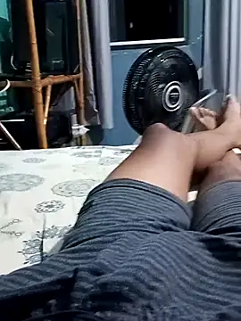 Cleitin19861 online show from 03-09-25, 06:17