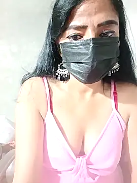 Snapshot of Shakira-Devi chatting on 10-22-25, 06:07 Shakira-Devi online show from 10-22-25, 06:07