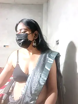 Snapshot of Shakira-Devi chatting on 10-14-25, 03:01 Shakira-Devi online show from 10-14-25, 03:01