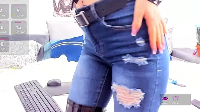 Snapshot of FindomGoddess1 chatting on 02-17-26, 05:49 FindomGoddess1 online show from 02-17-26, 05:49