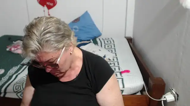 Olgahunder online show from 02-23-26, 09:37