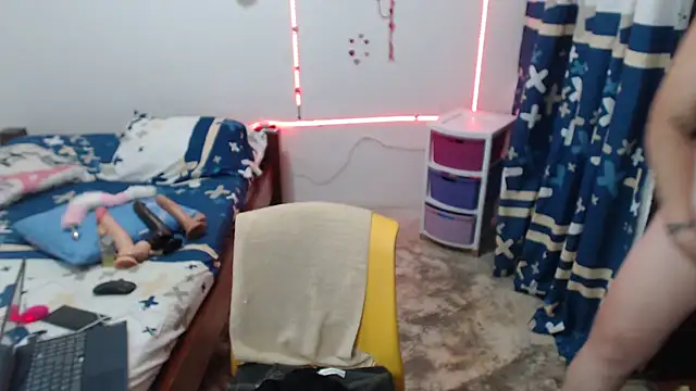 Olgahunder online show from 03-24-26, 05:07