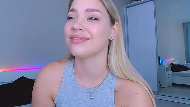 Snapshot of DIANAxxxDIAMOND chatting on 09-26-25, 07:48 DIANAxxxDIAMOND online show from 09-26-25, 07:48