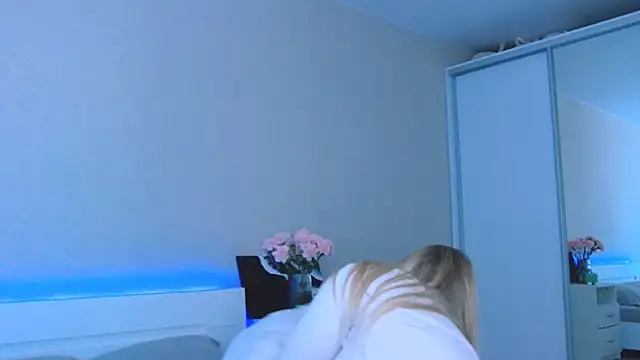 Snapshot of DIANAxxxDIAMOND chatting on 10-16-25, 02:58 DIANAxxxDIAMOND online show from 10-16-25, 02:58