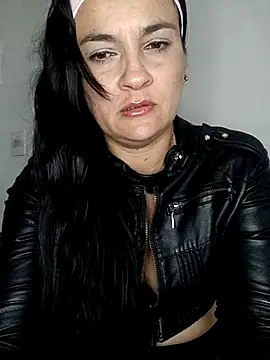 Snapshot of megan_milf79 chatting on 03-20-25, 04:18 megan milf79 online show from 03-20-25, 04:18