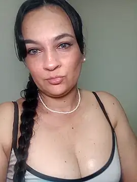 megan milf79 online show from 02-12-26, 07:46