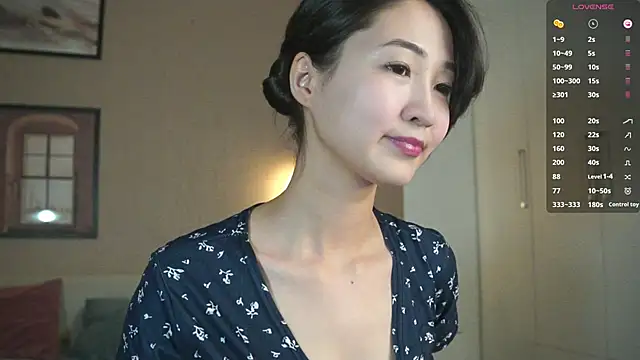 SeulBi online show from 12-19-25, 02:19