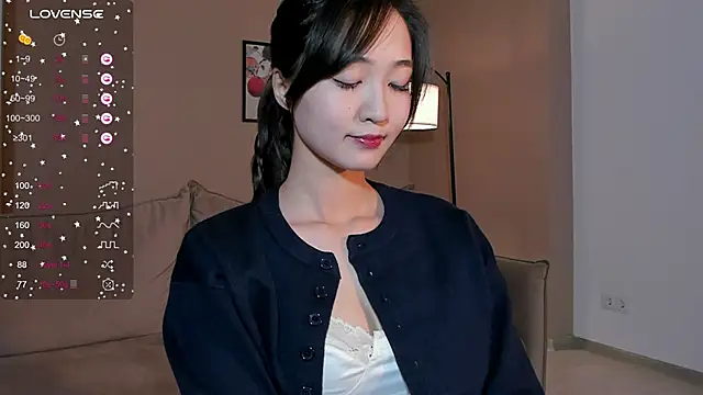 SeulBi online show from 10-13-25, 03:02