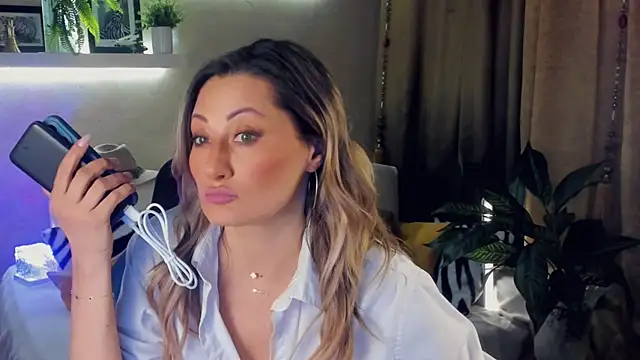 SarahAlluring online show from 05-01-26, 06:13
