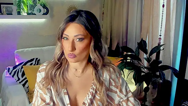 SarahAlluring online show from 05-10-26, 06:28