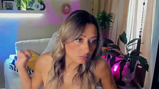 SarahAlluring online show from 06-08-26, 06:03