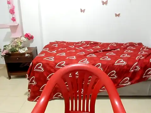Snapshot of natasha_hot11 chatting on 05-13-26, 11:34 natasha hot11 online show from 05-13-26, 11:34