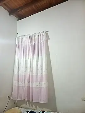 Snapshot of Sexi_girl29 chatting on 10-05-25, 10:22 Sexi girl29 online show from 10-05-25, 10:22