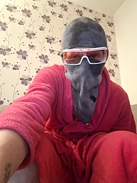 ThePython666 online show from 03-11-25, 06:52