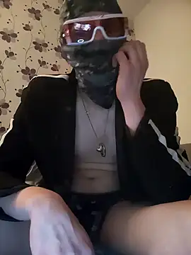 ThePython666 online show from 03-11-25, 03:25