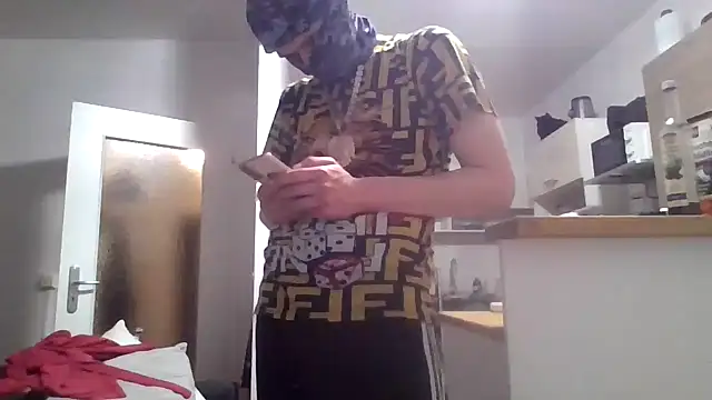 ThePython666 online show from 03-15-25, 12:25