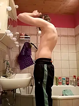 ThePython666 online show from 10-06-25, 01:12