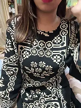 Snapshot of lustyindiancouple chatting on 02-19-26, 09:45 lustyindiancouple online show from 02-19-26, 09:45