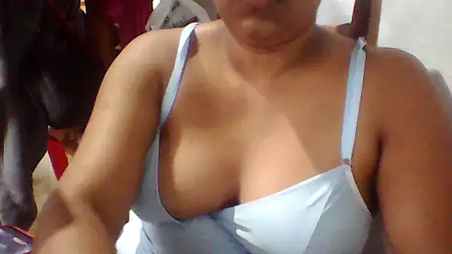 Sydneyputinha online show from 04-19-26, 09:39