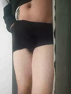 Snapshot of gui67675 chatting on 10-08-25, 04:03 gui67675 online show from 10-08-25, 04:03