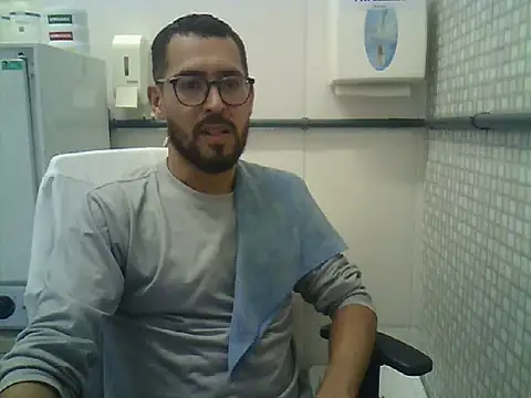 Snapshot of pdasgyn chatting on 07-06-26, 02:46 pdasgyn online show from 07-06-26, 02:46