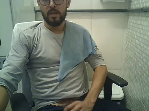 Snapshot of pdasgyn chatting on 07-21-26, 02:51 pdasgyn online show from 07-21-26, 02:51