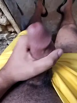 Snapshot of Fr1925 chatting on 11-13-25, 06:23 Fr1925 online show from 11-13-25, 06:23