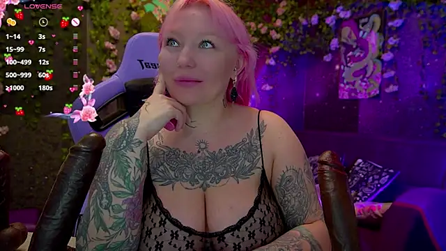 BlackedBarbie online show from 11-22-25, 07:13