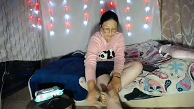 SHARONYJQVI online show from 07-25-26, 10:05