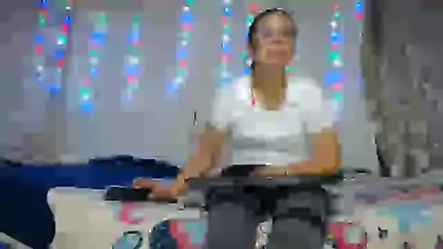 SHARONYJQVI online show from 07-21-26, 11:39