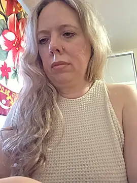 Irina3718 online show from 06-12-26, 01:42