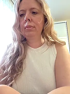 Irina3718 online show from 05-30-26, 03:06