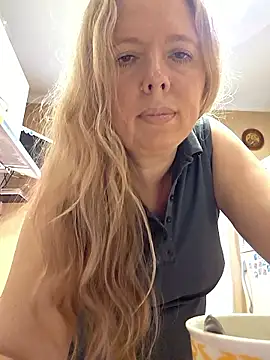 Irina3718 online show from 06-03-26, 03:06