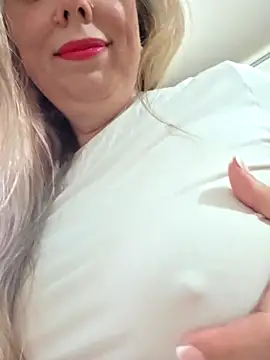 Irina3718 online show from 03-12-26, 02:43