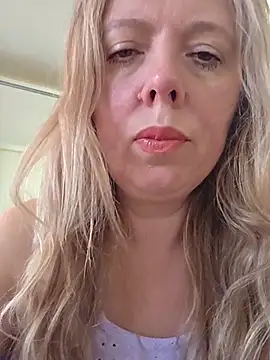 Irina3718 online show from 06-26-26, 11:16