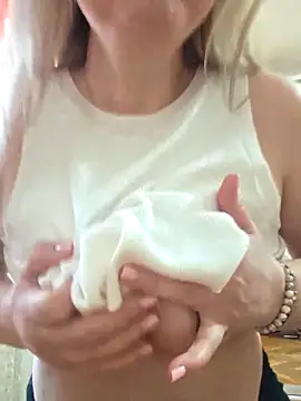 Irina3718 online show from 04-05-26, 11:39