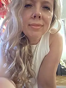 Irina3718 online show from 07-08-26, 04:40
