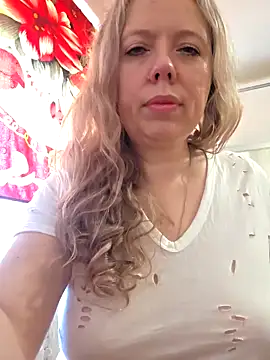 Irina3718 online show from 05-16-26, 07:29