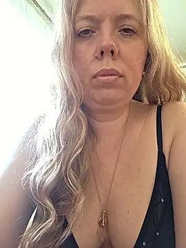 Irina3718 online show from 05-25-26, 02:49