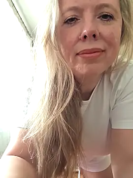 Snapshot of Irina3718 chatting on 02-13-26, 08:36 Irina3718 online show from 02-13-26, 08:36