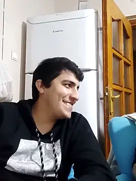 Snapshot of Kadir1320@xh chatting on 10-22-25, 12:43 Kadir1320xh online show from 10-22-25, 12:43