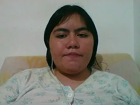 Snapshot of IrisMitchell_ chatting on 03-20-25, 01:46 IrisMitchell online show from 03-20-25, 01:46