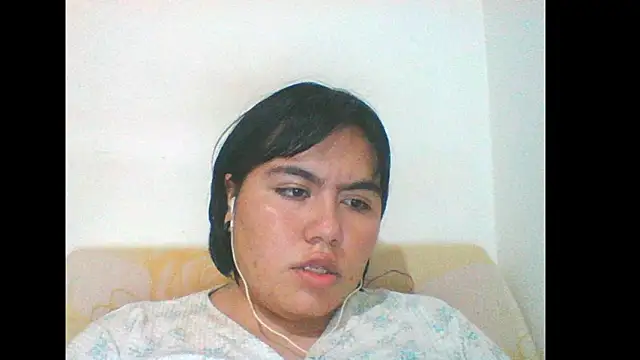 Snapshot of IrisMitchell_ chatting on 03-20-25, 04:51 IrisMitchell online show from 03-20-25, 04:51