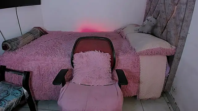 Tania rendon online show from 10-03-25, 08:05