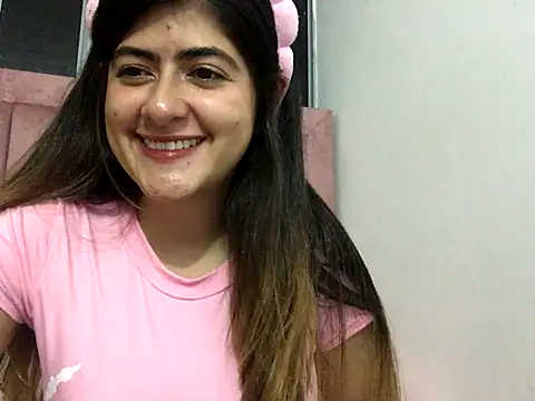 skyler1195 online show from 10-17-25, 03:21