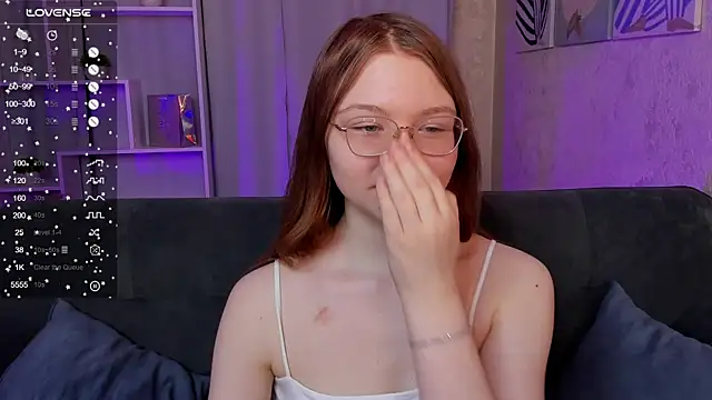 Snapshot of luv_tessa chatting on 12-16-25, 01:32 luv tessa online show from 12-16-25, 01:32