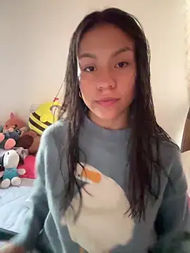 Snapshot of -Selene- chatting on 10-10-25, 09:26 -Selene- online show from 10-10-25, 09:26